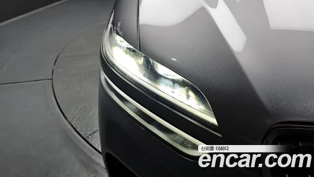 Genesis GV70 2.5T Бензин AWD — Фото автомобиля 22