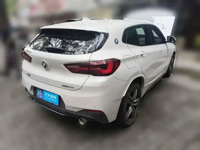 BMW X2 — Фото автомобиля 2