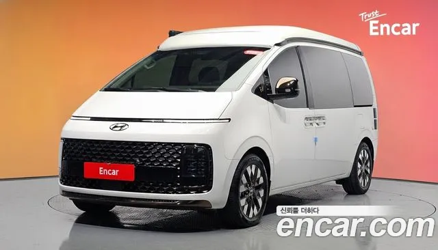 Фотография автомобиля — Hyundai Staria
