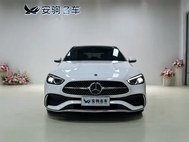 Mercedes-Benz C-Class — Фото автомобиля 2