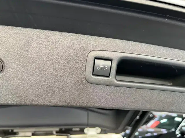 Toyota Highlander — Фото автомобиля 20