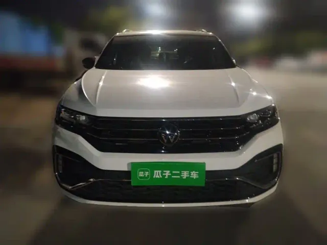Volkswagen T-Roc — Фото автомобиля 2