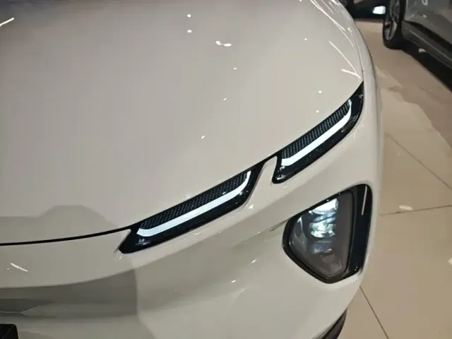 Nio EC6 — Фото автомобиля 23