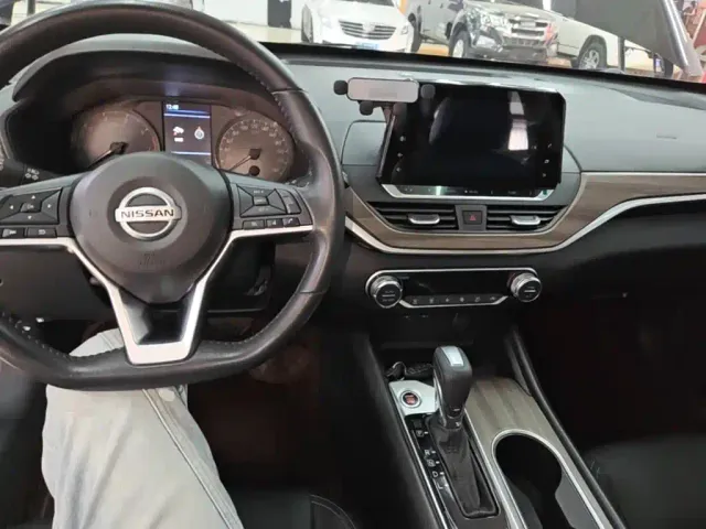 Nissan Teana — Фото автомобиля 9