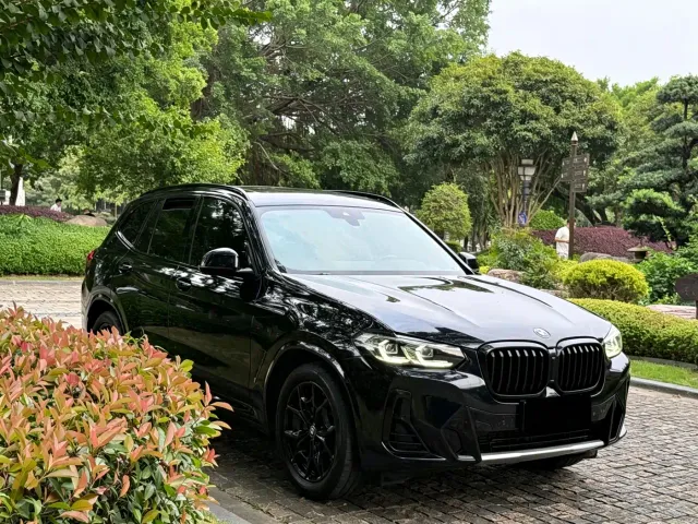 BMW BMW X3 2022 Facelift xDrive25i M Sport Package — Фото автомобиля 3
