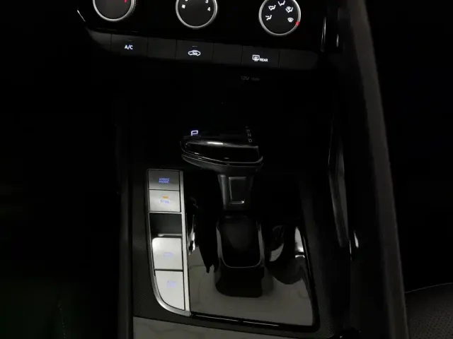 Hyundai Elantra — Фото автомобиля 13