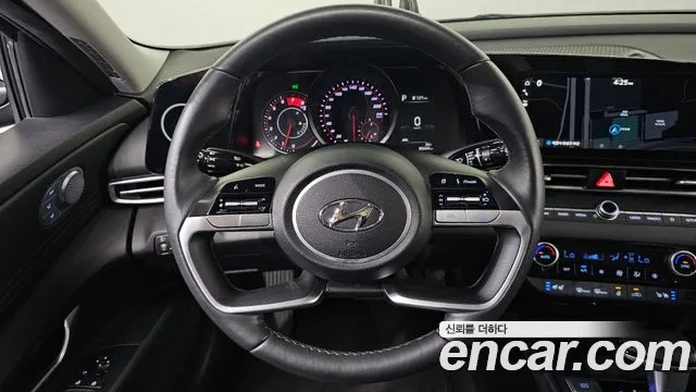 Hyundai AVANTE Avante (CN7) — Фото автомобиля 11