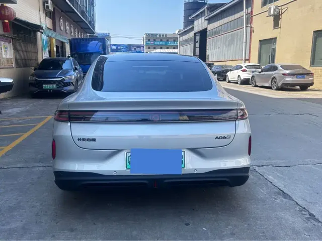 Changan Qiyuan A06 — Фото автомобиля 5