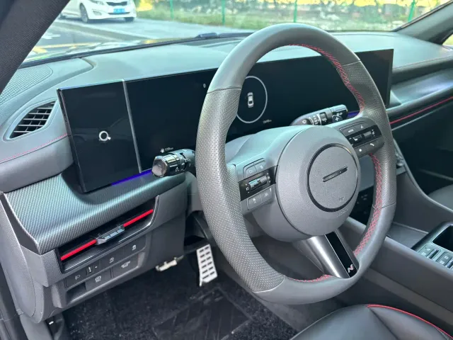 Hyundai Sonata — Фото автомобиля 15