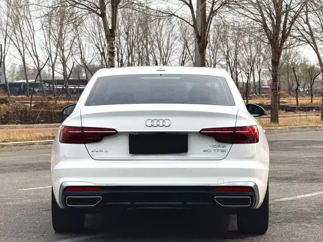 Audi A4L — Фото автомобиля 7