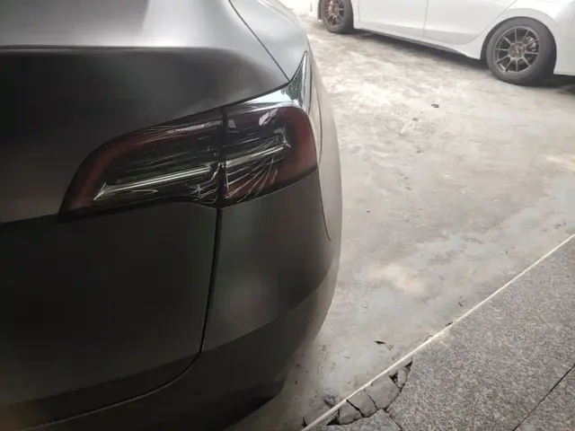 Tesla Model Y — Фото автомобиля 7