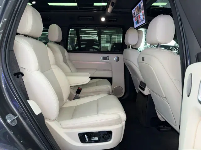Li Auto L9 — Фото автомобиля 12