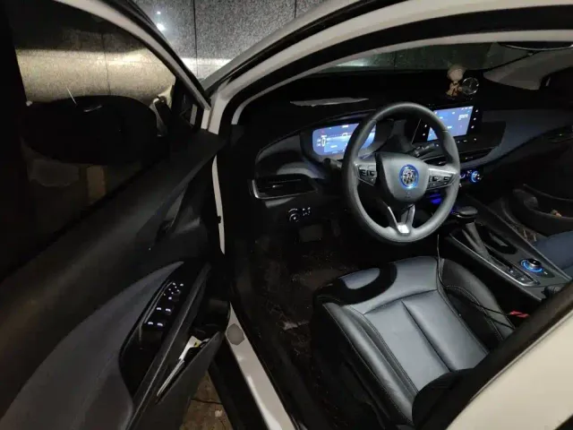Buick Velite 6 — Фото автомобиля 13