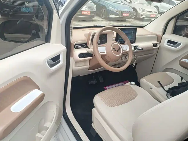 Wuling Hongguang Mini EV — Фото автомобиля 15