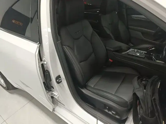 Cadillac CT5 — Фото автомобиля 24