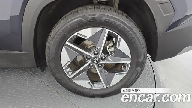 Hyundai Tucson Новый Tucson (NX4) Бензин 1.6 Turbo 4WD — Фото автомобиля 21