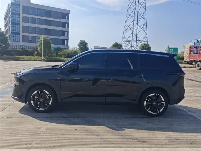Toyota BoZhi 3X — Фото автомобиля 3