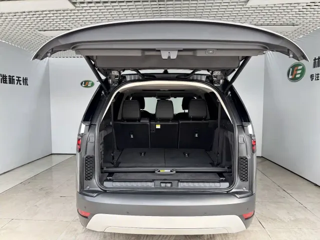 Land Rover Discovery — Фото автомобиля 28