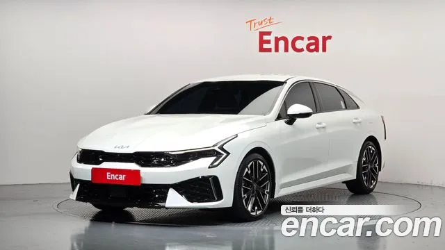Фотография автомобиля — Kia K5 Generation 3