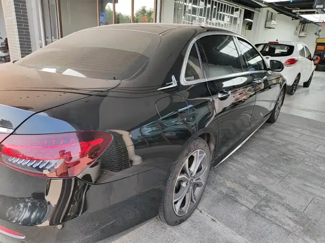 Mercedes-Benz E-Class — Фото автомобиля 6