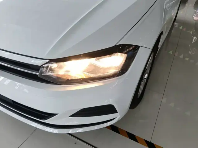 Volkswagen Polo — Фото автомобиля 23