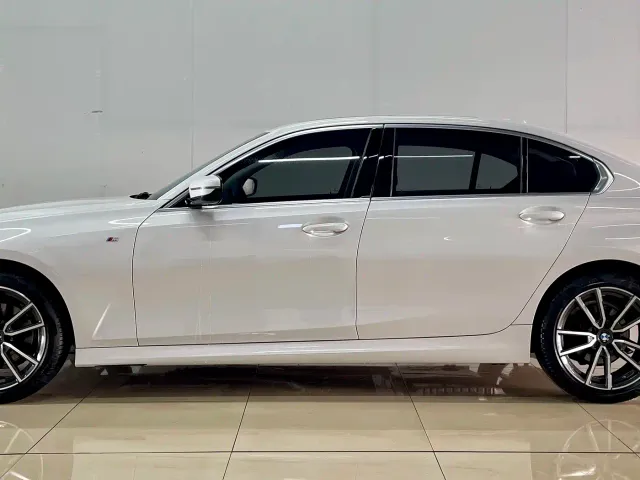 BMW 3 Series — Фото автомобиля 5