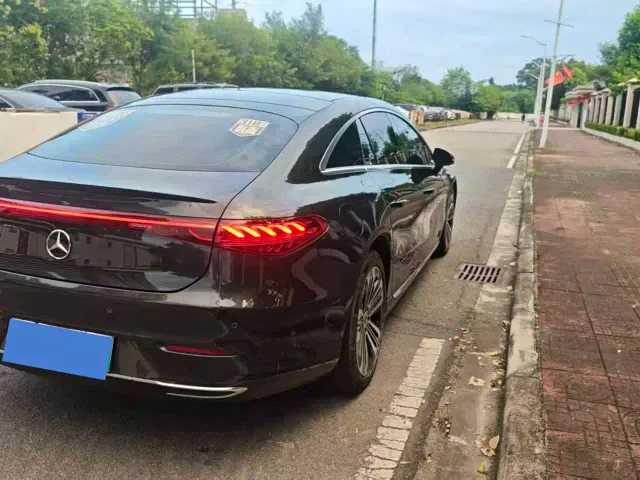 Mercedes-Benz EQS — Фото автомобиля 6