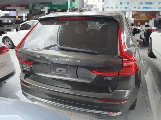 Volvo XC60 — Фото автомобиля 5