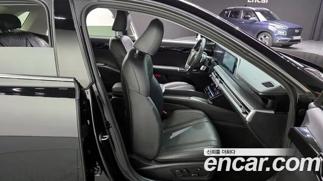 Hyundai Grandeur Grandeur (GN7) 3.5 Бензин 2WD — Фото автомобиля 12
