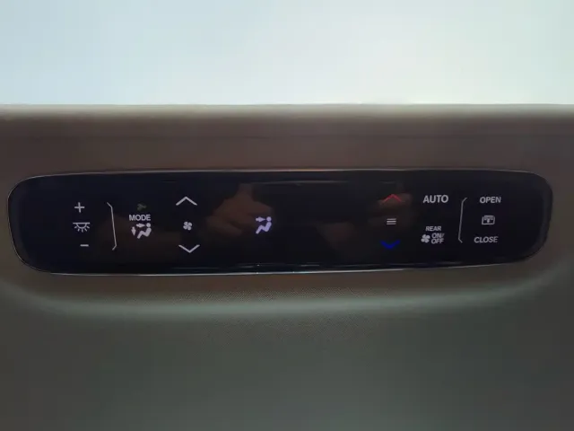 Honda Elysion 2024 2.0L e:HEV Luxury Edition — Фото автомобиля 26