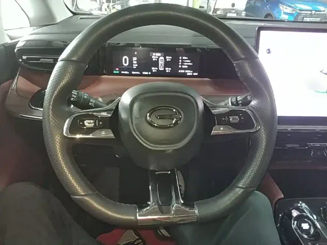 GAC Trumpchi E8 — Фото автомобиля 10