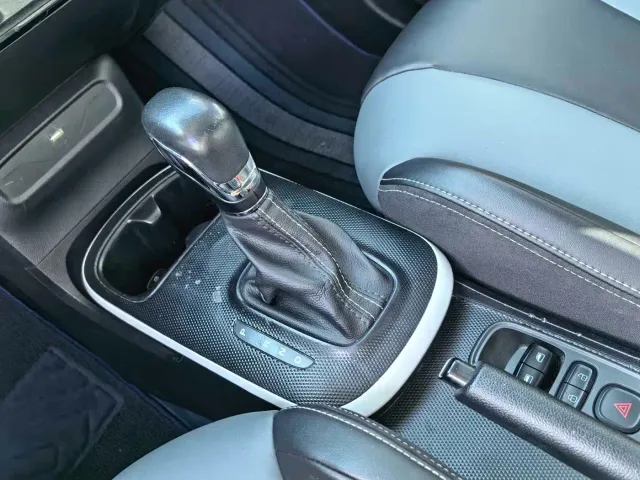 Roewe Clever — Фото автомобиля 12