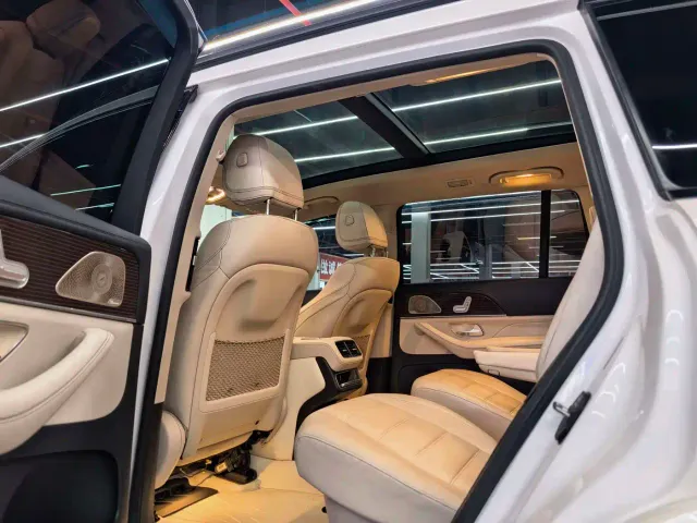 Mercedes-Benz GLS-Class — Фото автомобиля 10