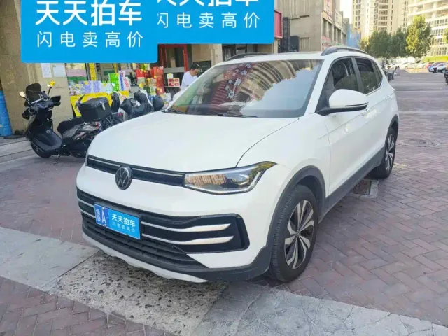 Фотография автомобиля — Volkswagen Tharu