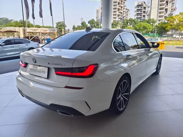 BMW 3 Series — Фото автомобиля 5