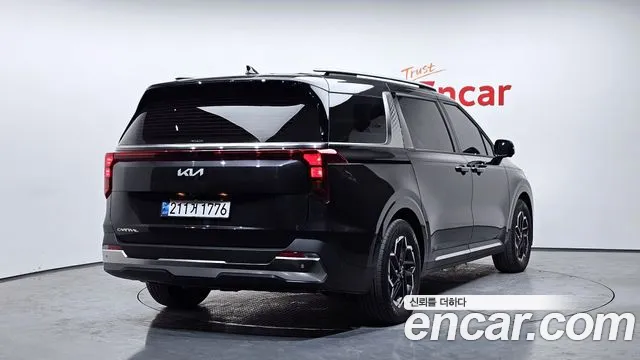 Kia Carnival Generation 4 — Фото автомобиля 2