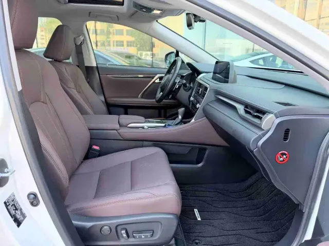 Lexus RX — Фото автомобиля 6