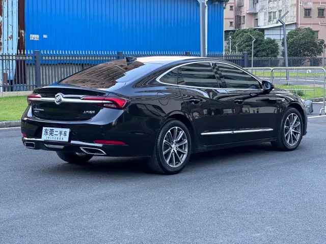 Buick LaCrosse — Фото автомобиля 12
