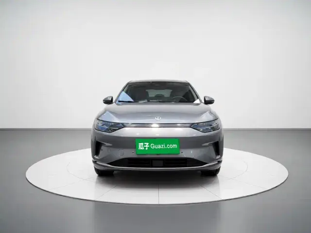 Leapmotor C11 — Фото автомобиля 8