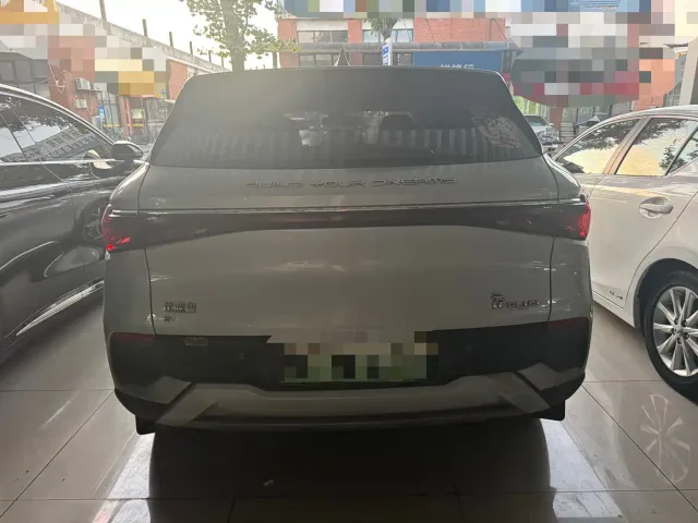 BYD Yuan PLUS — Фото автомобиля 11