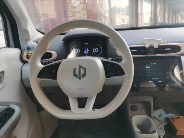 Leapmotor T03 — Фото автомобиля 6