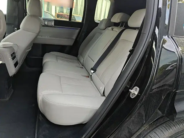 BYD FangChengBao Titanium 7 — Фото автомобиля 16