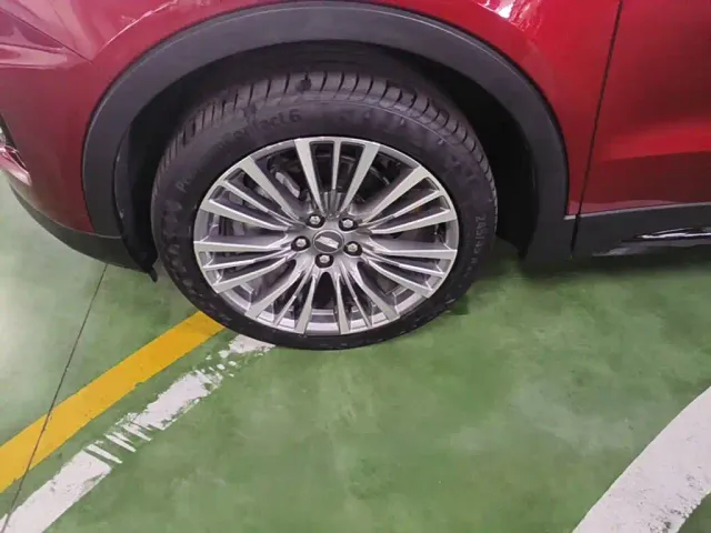 Cadillac XT4 — Фото автомобиля 22