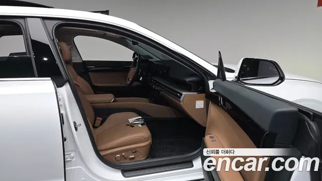 Hyundai Grandeur GN7 — Фото автомобиля 15