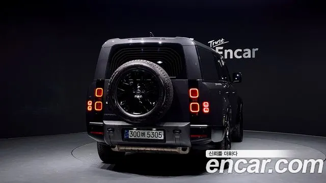 Land Rover Defender Defender (L663) 130 P400 Outbound — Фото автомобиля 4