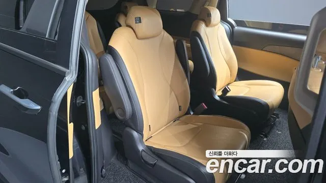 Kia Canival Carnival 4 поколение 9 мест Prestige — Фото автомобиля 12