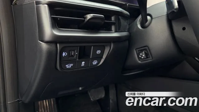 Hyundai Grandeur GN7 — Фото автомобиля 30
