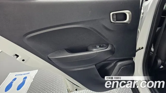 Hyundai Venue — Фото автомобиля 14