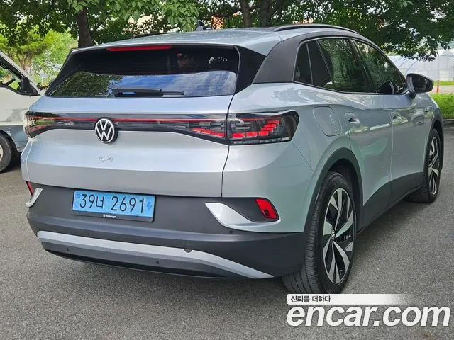 Volkswagen ID.4 — Фото автомобиля 5