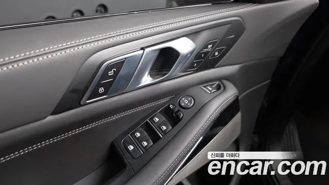 BMW X5 xDrive 40i M Sport — Фото автомобиля 29
